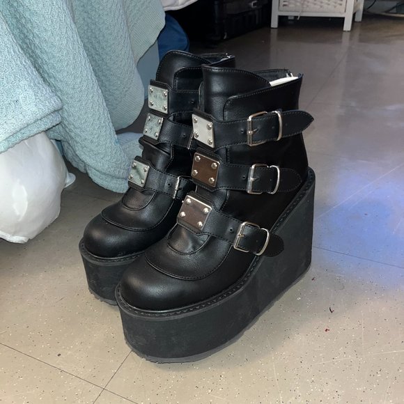Demonia Shoes - Brand New in box Demonia Swings Black Platform Ankle Boots Size 10